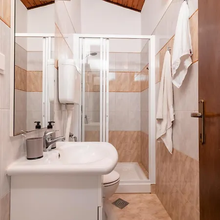Appartamento With Parking Space - 24651