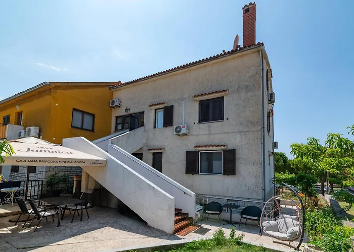 With Parking Space Rovinjsko Selo, - 24651 Appartamento *