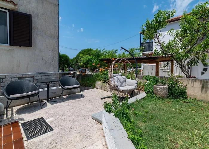 With Parking Space Rovinjsko Selo, - 24651 Appartamento *