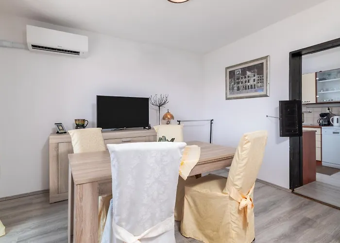 With Parking Space Rovinjsko Selo, - 24651